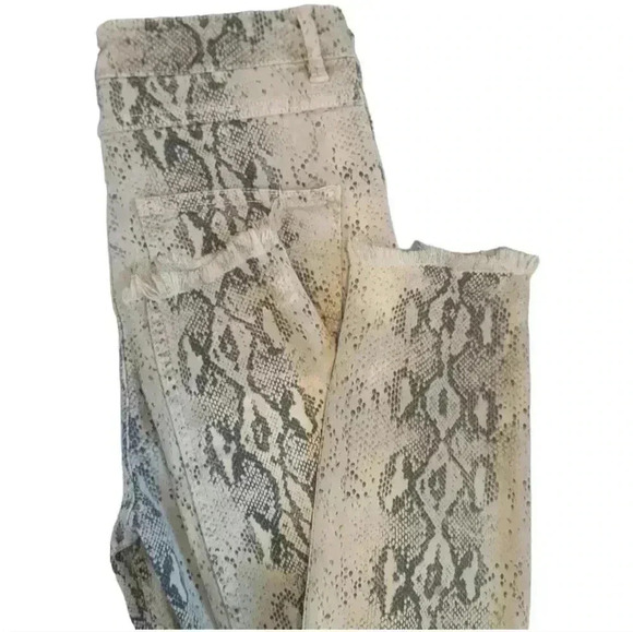 Zara Snake Skin Print High Rise High Waisted Raw Hem Skinny Jeans Size 6 - Picture 4 of 13